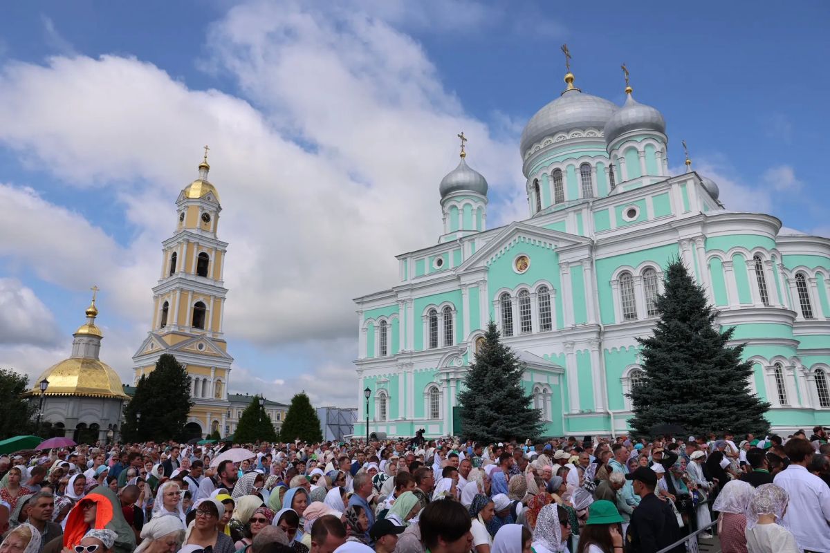 Артём Здунов: Сегодня особенный день для всех православных - отмечается день рождения преподобного Серафима Саровского и день обретения его мощей Артём Здунов: Сегодня особенный день для всех православных - отмечается день рождения преподобного Серафима Саровского и день обретения его мощей