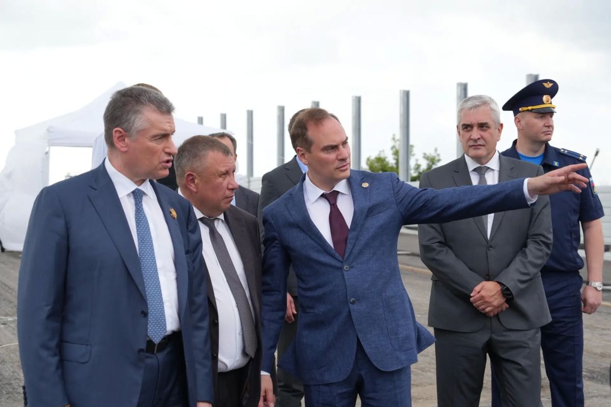 Артём Здунов: Сегодня работаем в Ковылкинском районе: первая остановка - строительство новой транспортной развязки - путепровода через ж/д пути Артём Здунов: Сегодня работаем в Ковылкинском районе: первая остановка - строительство новой транспортной развязки - путепровода через ж/д пути