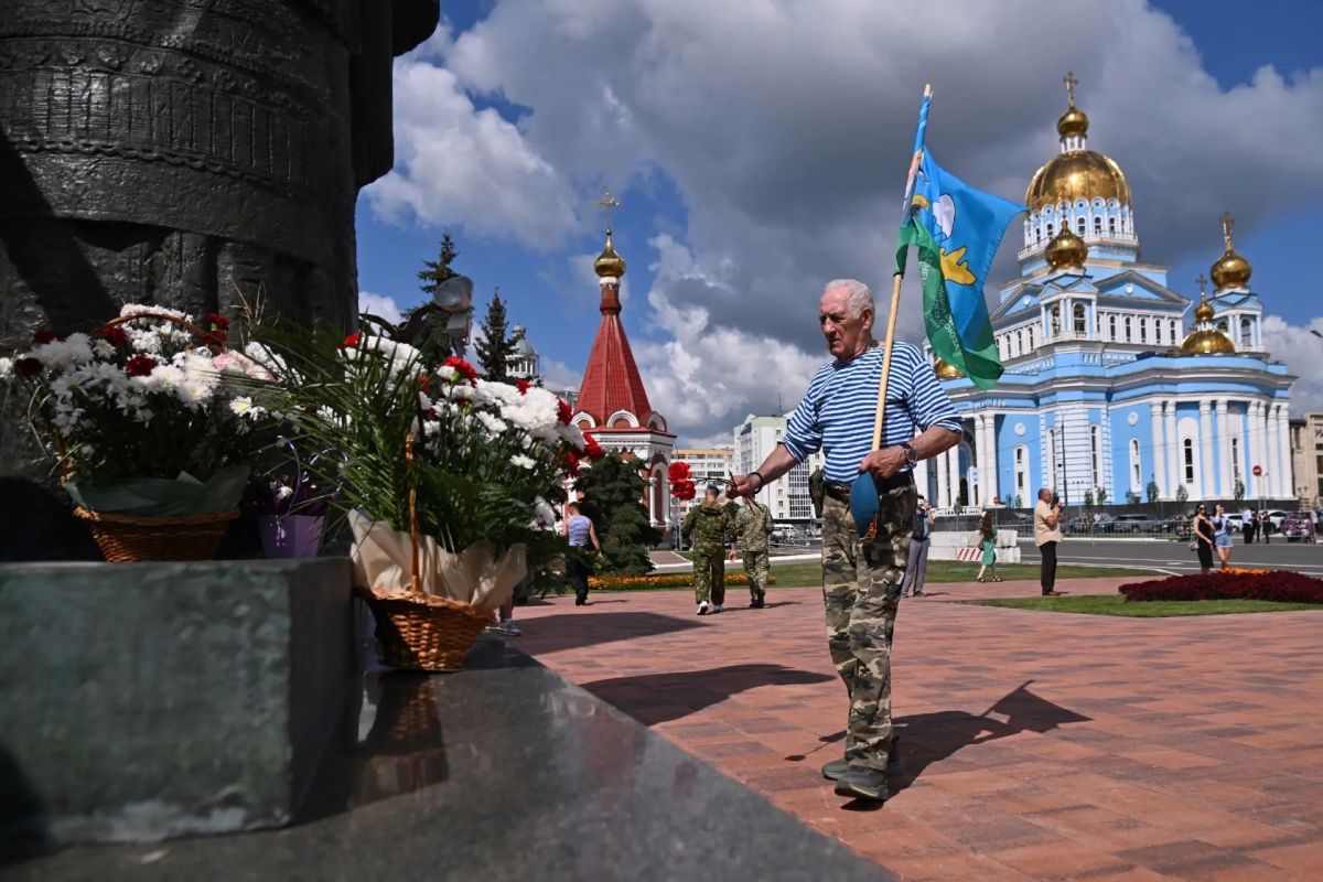 Артём Здунов: С Днем Воздушно-десантных войск, Мордовия! Артём Здунов: С Днем Воздушно-десантных войск, Мордовия!