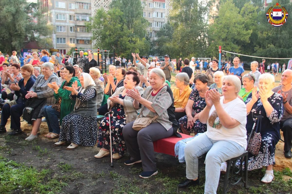 «Наш двор - это райский уголок!» «Наш двор - это райский уголок!»