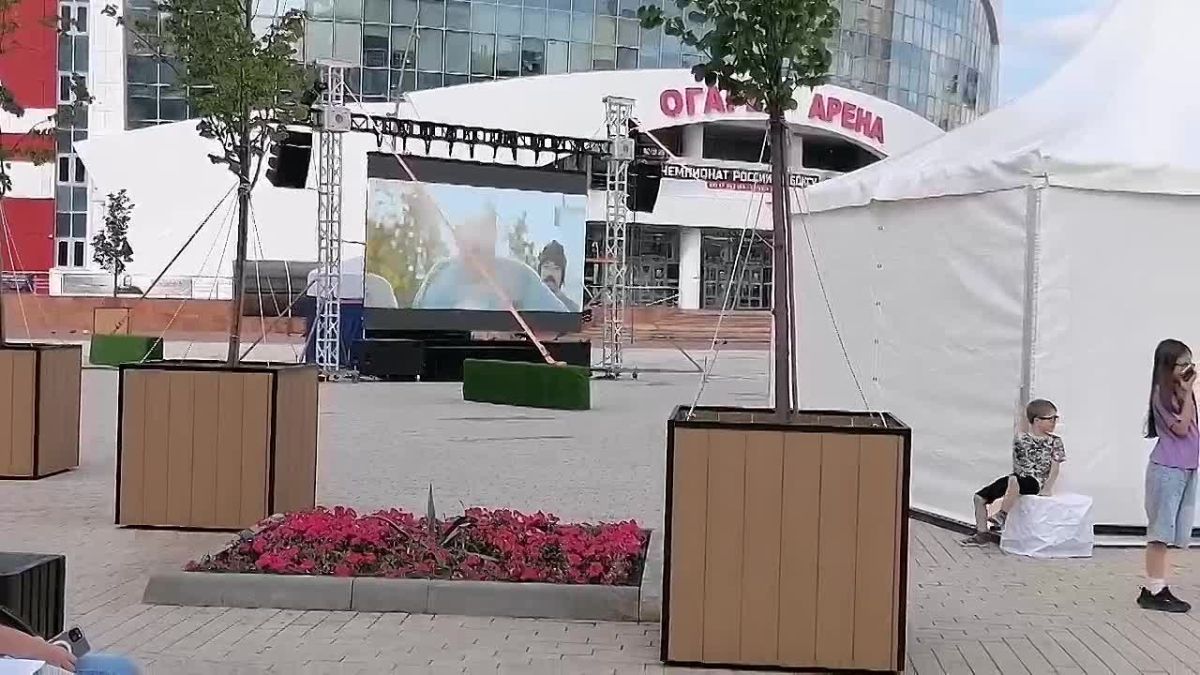 Фильмы про Ушакова на площади Саранска