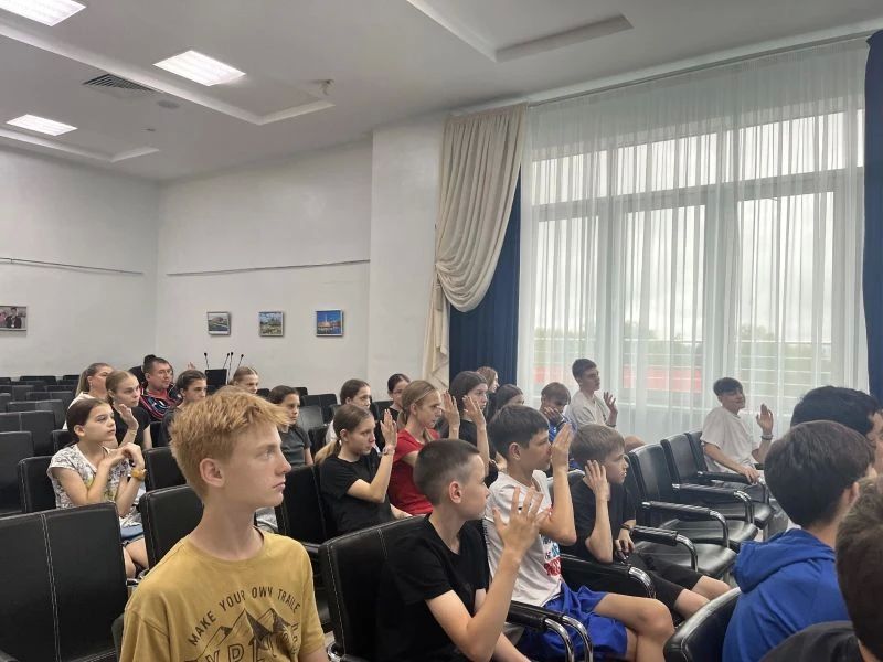В Мордовии акция «Каникулы с общественным советом» объединила профилактику киберугроз и дорожной безопасности В Мордовии акция «Каникулы с общественным советом» объединила профилактику киберугроз и дорожной безопасности