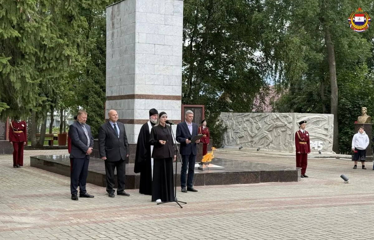 Место вечной памяти: в Инсаре открыли памятник героям специальной военной операции Место вечной памяти: в Инсаре открыли памятник героям специальной военной операции