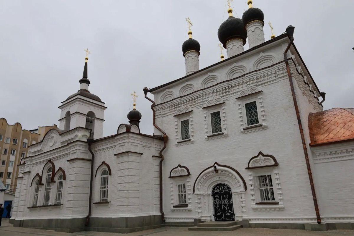 В Саранске совершен чин обновления Иоанно-Богословского собора В Саранске совершен чин обновления Иоанно-Богословского собора