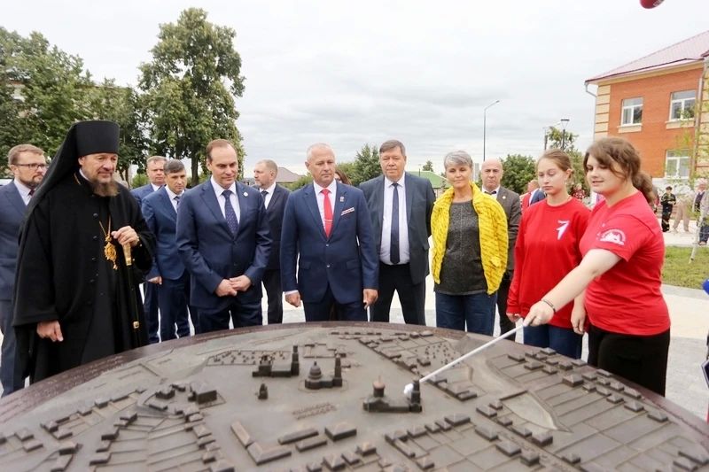 Краснослободск отметил 456 лет со дня основания — и пусть в субботу погода не баловала (всего 13 градусов и моросящий дождь), но город был по-особенному уютным Краснослободск отметил 456 лет со дня основания — и пусть в субботу погода не баловала (всего 13 градусов и моросящий дождь), но город был по-особенному уютным