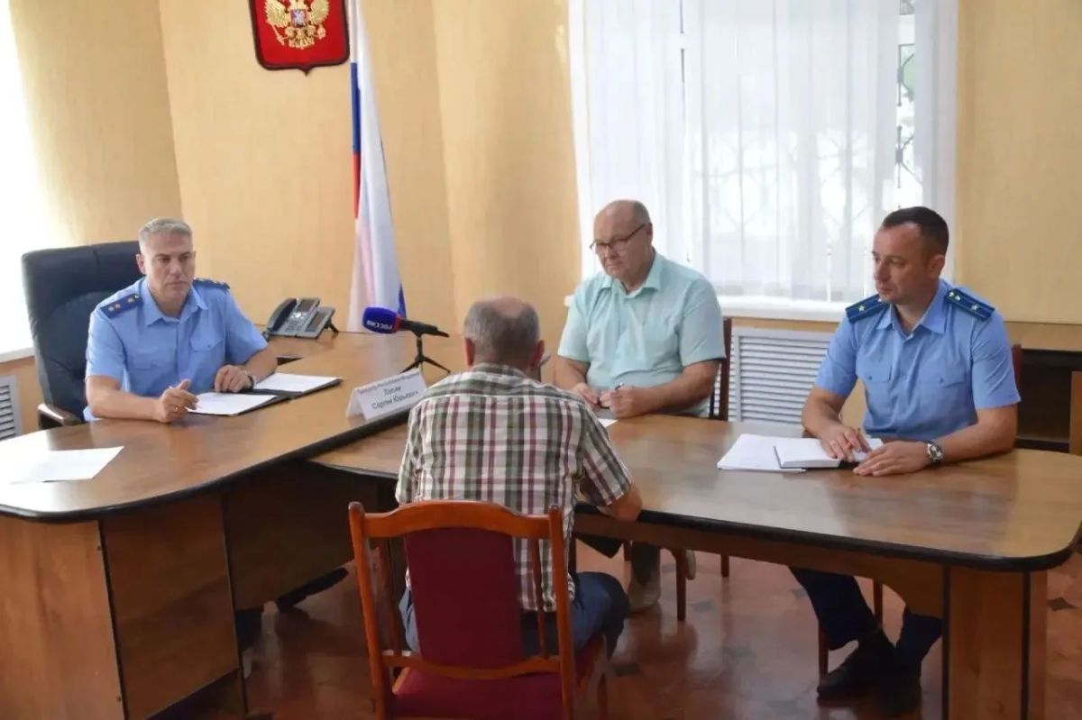 ПРОКУРОР РЕСПУБЛИКИ В РАМКАХ РАБОТЫ МОБИЛЬНОЙ ПРИЕМНОЙ ПОСЕТИЛ ИНСАРСКИЙ РАЙОН ПРОКУРОР РЕСПУБЛИКИ В РАМКАХ РАБОТЫ МОБИЛЬНОЙ ПРИЕМНОЙ ПОСЕТИЛ ИНСАРСКИЙ РАЙОН