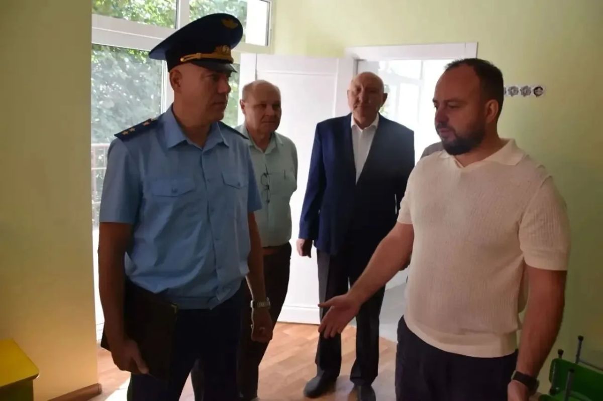 ПРОКУРОР РЕСПУБЛИКИ В РАМКАХ РАБОТЫ МОБИЛЬНОЙ ПРИЕМНОЙ ПОСЕТИЛ ИНСАРСКИЙ РАЙОН ПРОКУРОР РЕСПУБЛИКИ В РАМКАХ РАБОТЫ МОБИЛЬНОЙ ПРИЕМНОЙ ПОСЕТИЛ ИНСАРСКИЙ РАЙОН