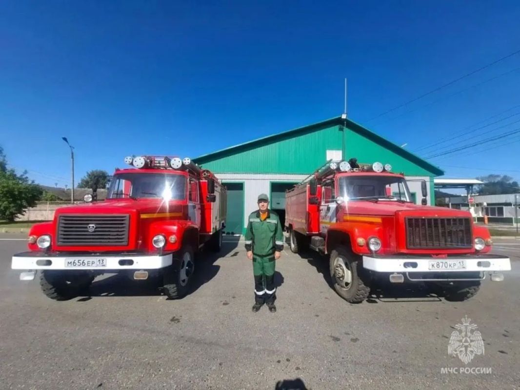 Добровольцы потушили пожар в Зубово-Полянском районе Добровольцы потушили пожар в Зубово-Полянском районе