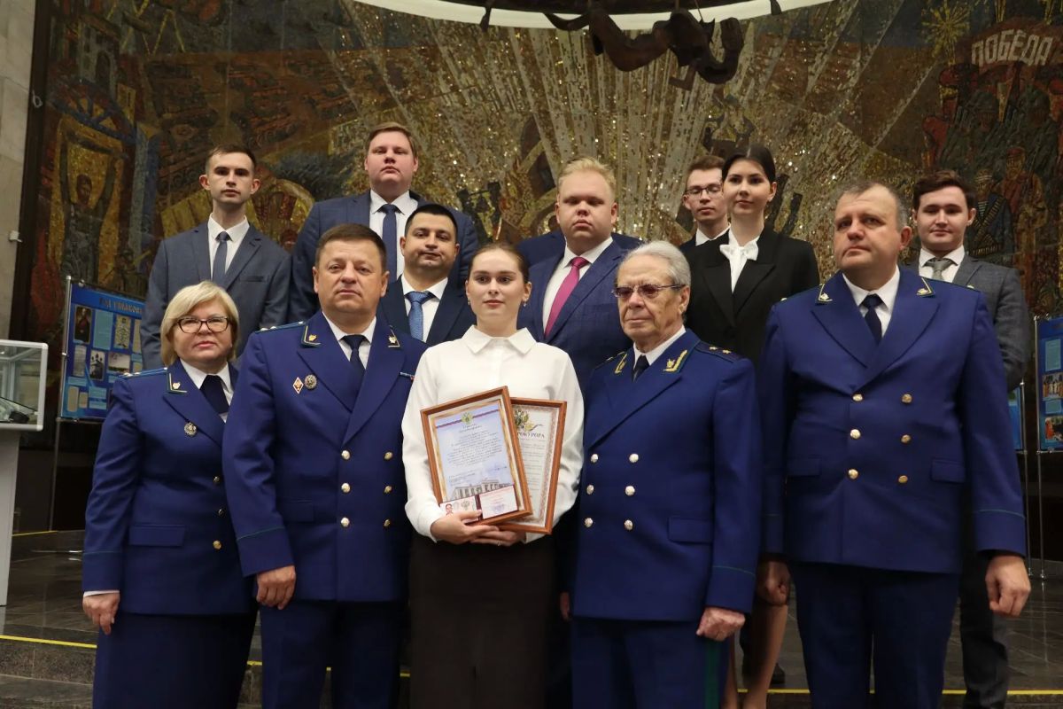 В ПРОКУРАТУРЕ РЕСПУБЛИКИ МОРДОВИЯ ПРОВЕДЕНЫ МЕРОПРИЯТИЯ, ПОСВЯЩЕННЫЕ ПРАЗДНОВАНИЮ ДНЯ ГОСУДАРСТВЕННОГО ФЛАГА РОССИЙСКОЙ ФЕДЕРАЦИИ В ПРОКУРАТУРЕ РЕСПУБЛИКИ МОРДОВИЯ ПРОВЕДЕНЫ МЕРОПРИЯТИЯ, ПОСВЯЩЕННЫЕ ПРАЗДНОВАНИЮ ДНЯ ГОСУДАРСТВЕННОГО ФЛАГА РОССИЙСКОЙ ФЕДЕРАЦИИ