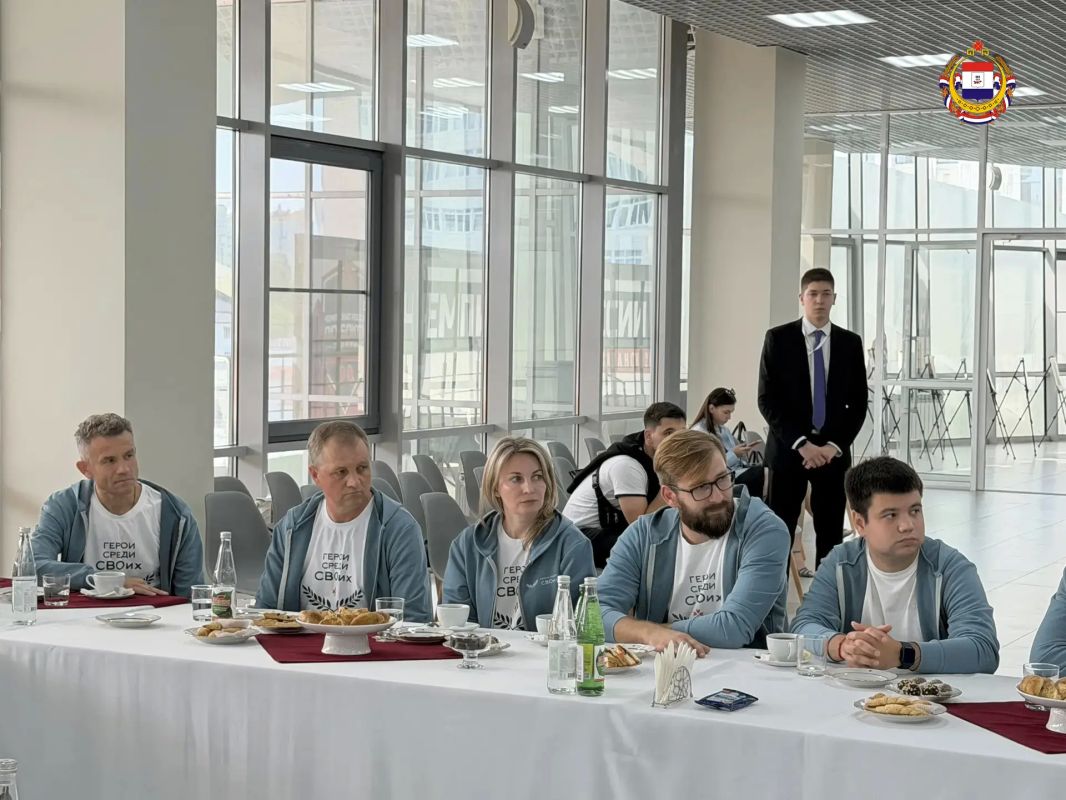 В Мордовии встретились участники программ «Герои среди СВОих» и «Герои Херсонщины» В Мордовии встретились участники программ «Герои среди СВОих» и «Герои Херсонщины»