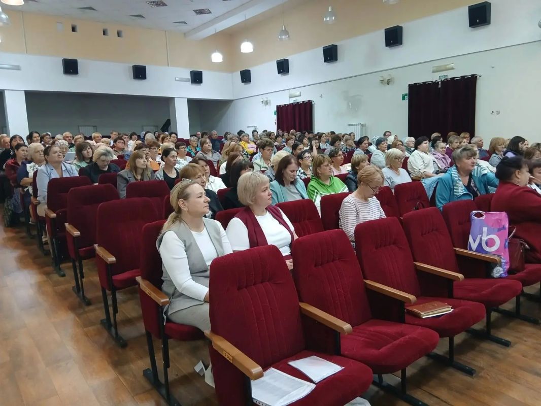 20 августа Избирком Мордовии провел выездные семинары-совещания с членами избирательных комиссий Краснослободского, Ельниковского, Лямбирского и Ромодановского районов 20 августа Избирком Мордовии провел выездные семинары-совещания с членами избирательных комиссий Краснослободского, Ельниковского, Лямбирского и Ромодановского районов