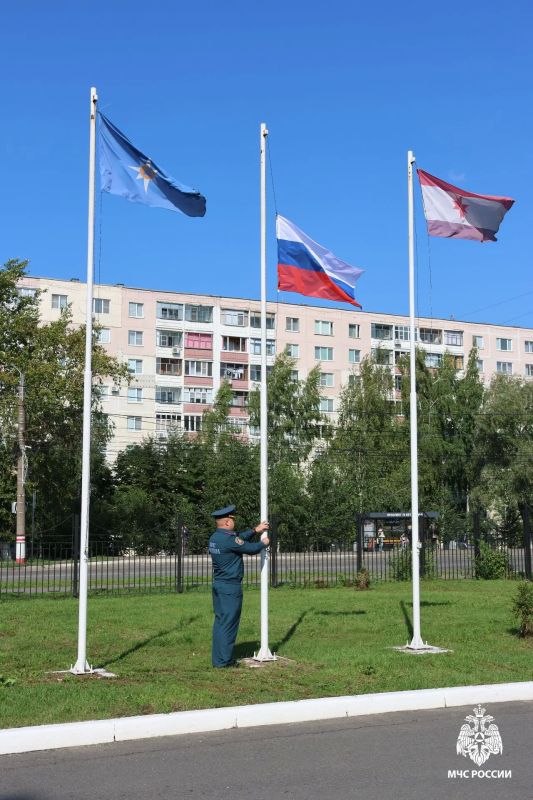 21 и 22 августа особенные дни, когда отмечаются в нашей стране День офицера и День Государственного флага РФ 21 и 22 августа особенные дни, когда отмечаются в нашей стране День офицера и День Государственного флага РФ