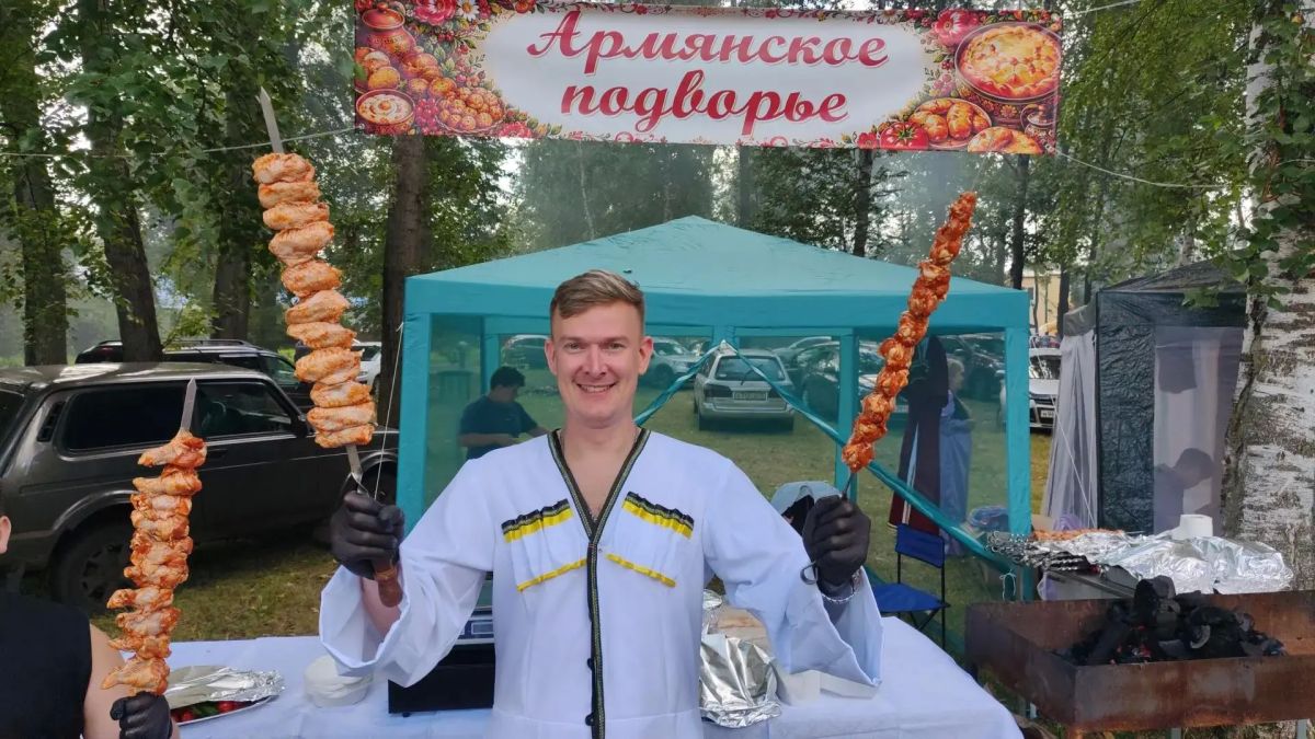 В парке культуры и отдыха имени В.П.Филатова поселка Ромоданово в очередной раз с успехом прошел районный межэтнический фестиваль национальной кухни «ВкусФест» В парке культуры и отдыха имени В.П.Филатова поселка Ромоданово в очередной раз с успехом прошел районный межэтнический фестиваль национальной кухни «ВкусФест»