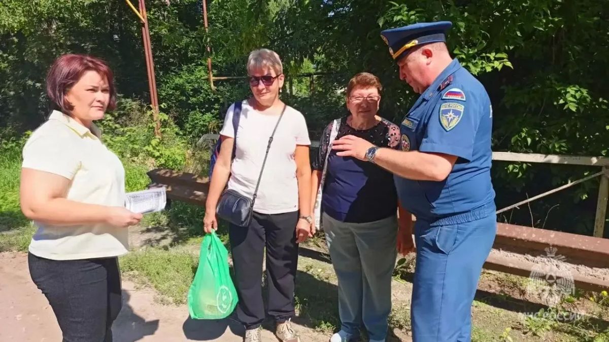 Сотрудники государственного пожарного надзора совместно с органами местного самоуправления провели профилактическое мероприятие в Ковылкинском районе Сотрудники государственного пожарного надзора совместно с органами местного самоуправления провели профилактическое мероприятие в Ковылкинском районе