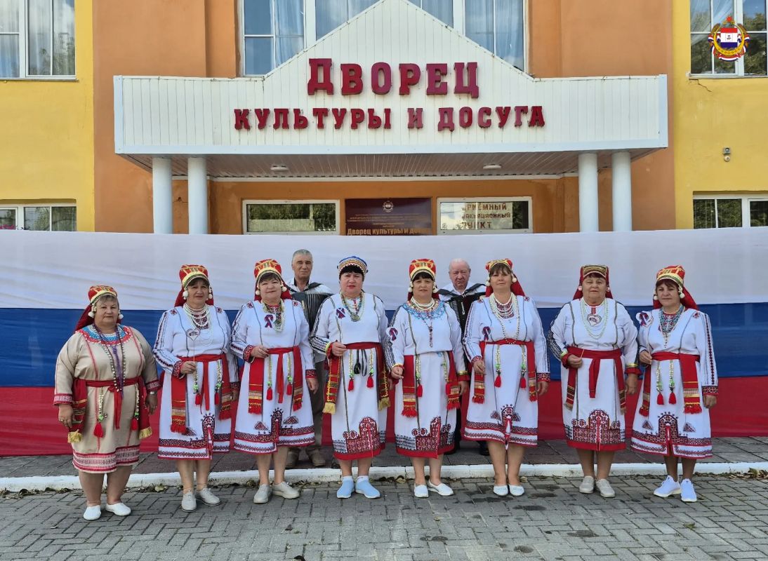 В районах Мордовии отметили День Государственного флага В районах Мордовии отметили День Государственного флага