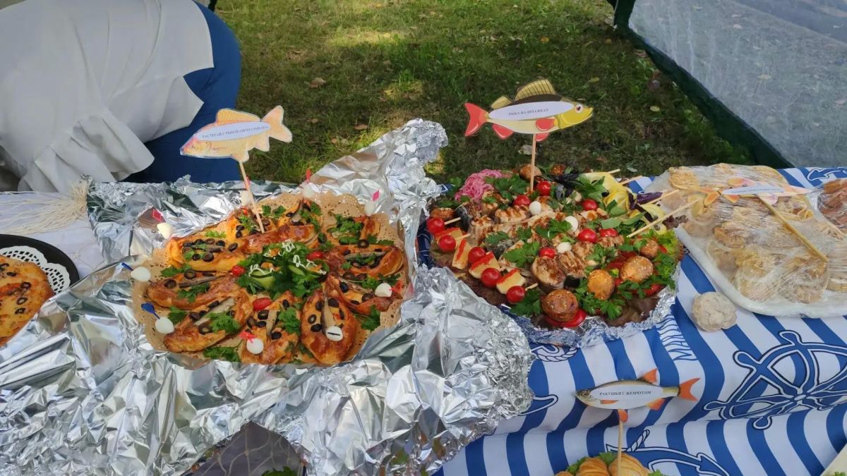 В парке культуры и отдыха имени В.П.Филатова поселка Ромоданово в очередной раз с успехом прошел районный межэтнический фестиваль национальной кухни «ВкусФест» В парке культуры и отдыха имени В.П.Филатова поселка Ромоданово в очередной раз с успехом прошел районный межэтнический фестиваль национальной кухни «ВкусФест»