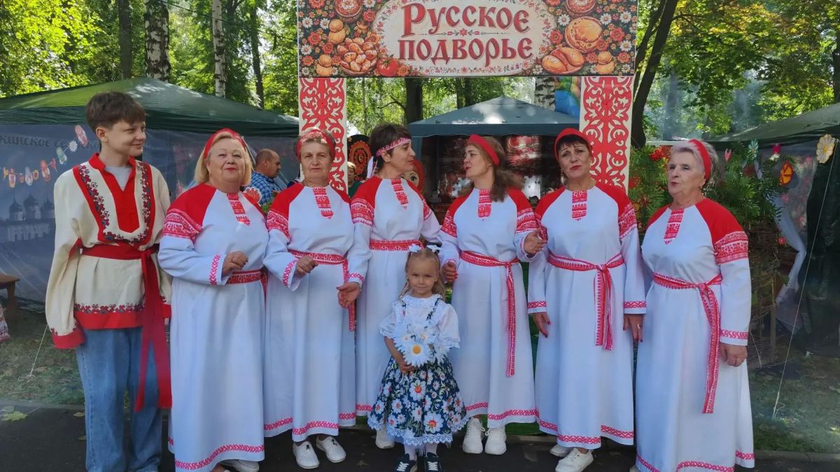 В парке культуры и отдыха имени В.П.Филатова поселка Ромоданово в очередной раз с успехом прошел районный межэтнический фестиваль национальной кухни «ВкусФест» В парке культуры и отдыха имени В.П.Филатова поселка Ромоданово в очередной раз с успехом прошел районный межэтнический фестиваль национальной кухни «ВкусФест»