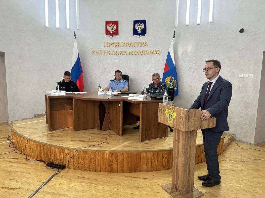 В ПРОКУРАТУРЕ РЕСПУБЛИКИ ОБСУДИЛИ ВОПРОСЫ СОСТОЯНИЯ ЗАКОННОСТИ В ПЕРИОД ПОДГОТОВКИ И ПРОВЕДЕНИЯ В РЕСПУБЛИКЕ МОРДОВИЯ ВЫБОРОВ В ПРОКУРАТУРЕ РЕСПУБЛИКИ ОБСУДИЛИ ВОПРОСЫ СОСТОЯНИЯ ЗАКОННОСТИ В ПЕРИОД ПОДГОТОВКИ И ПРОВЕДЕНИЯ В РЕСПУБЛИКЕ МОРДОВИЯ ВЫБОРОВ
