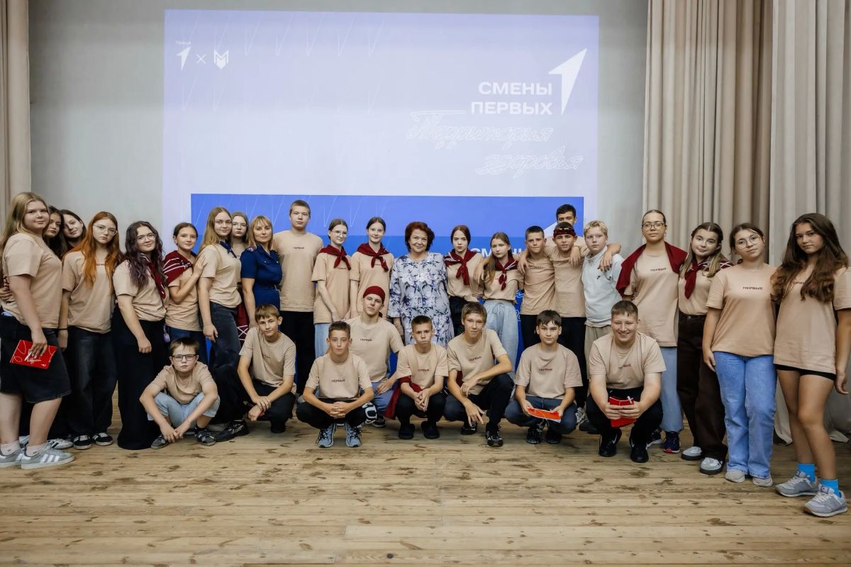 Представитель регионального следственного управления и Уполномоченный по правам ребенка встретились с подростками в детском лагере Представитель регионального следственного управления и Уполномоченный по правам ребенка встретились с подростками в детском лагере