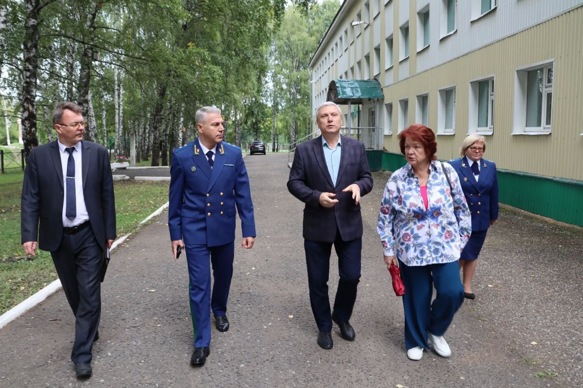 Поздравили воспитанников ГБУ РМ «Центр помощи детям, оставшимся без попечения родителей» с наступающим Днём знаний Поздравили воспитанников ГБУ РМ «Центр помощи детям, оставшимся без попечения родителей» с наступающим Днём знаний