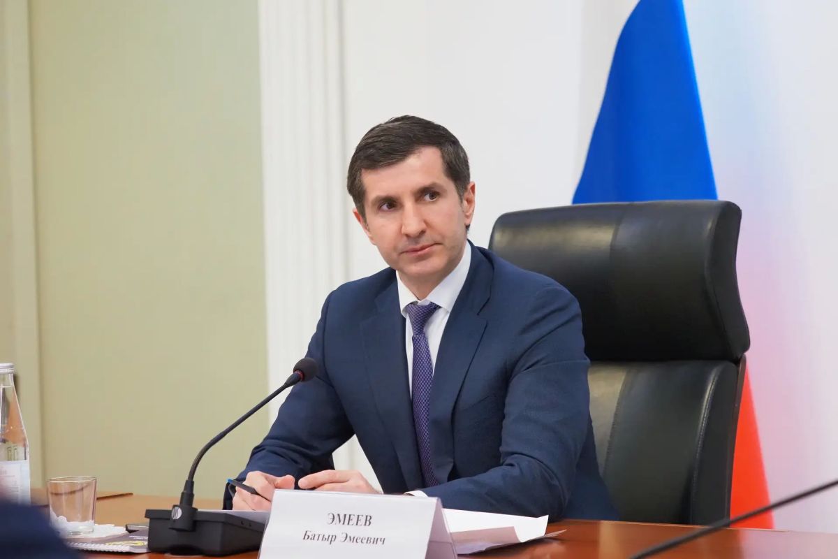 Уважаемый Батыр Эмеевич!. Коллектив Министерства сельского хозяйства и продовольствия Мордовии сердечно поздравляет Вас с Днем рождения! Спасибо Вам за внимание к агропромышленному комплексу республики, за поддержку наших...