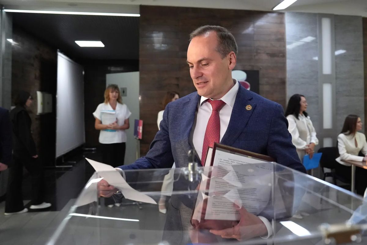 Артём Здунов: Работа над стратегическим документом - программой развития в ближайшие 5 лет - ведётся непрерывно Артём Здунов: Работа над стратегическим документом - программой развития в ближайшие 5 лет - ведётся непрерывно