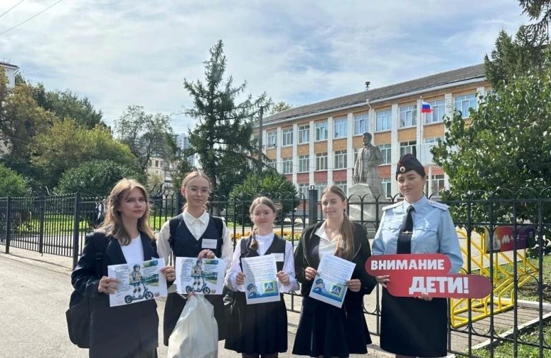 Сегодня на территории Саранска сотрудники Госавтоинспекции провели оперативно профилактическое мероприятие «Внимание—дети!» Сегодня на территории Саранска сотрудники Госавтоинспекции провели оперативно профилактическое мероприятие «Внимание—дети!»