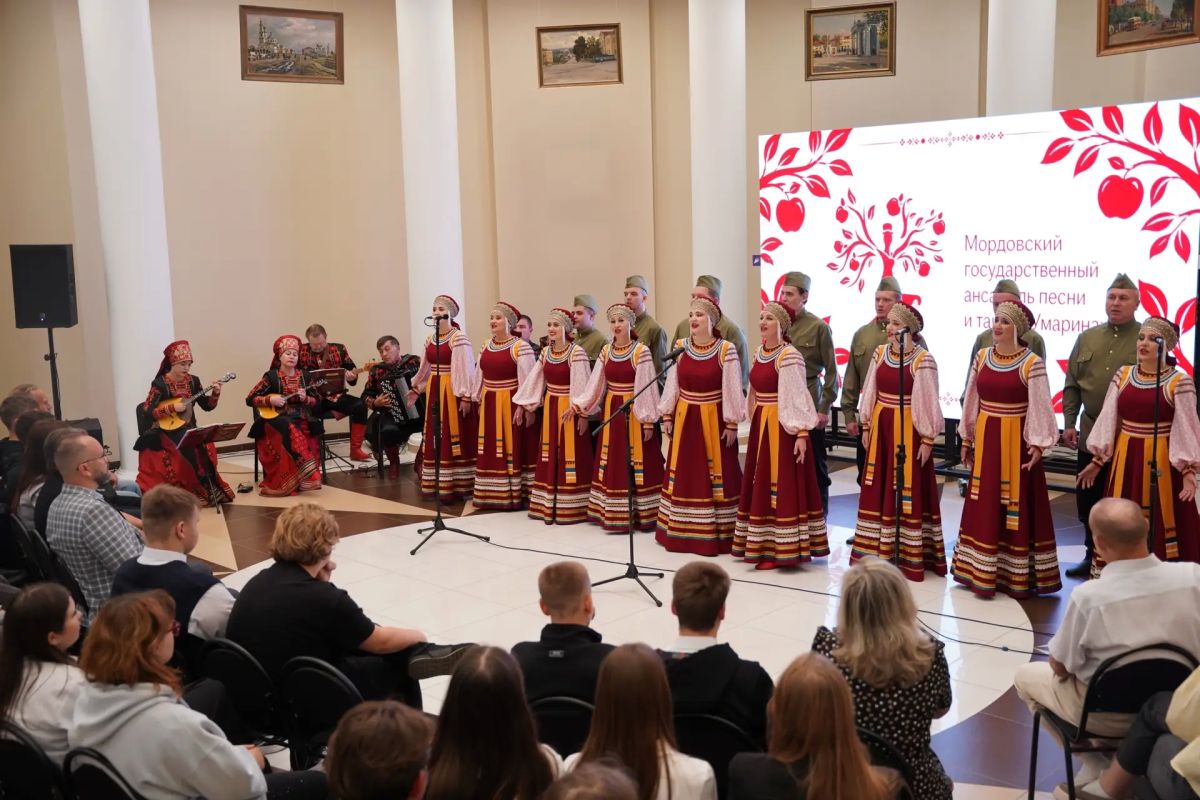 3 сентября в атриуме Мордовского республиканского краеведческого музея имени И. Д. Воронина прошло мероприятие «Мы вместе» приуроченное ко Дню солидарности в борьбе с терроризмом 3 сентября в атриуме Мордовского республиканского краеведческого музея имени И. Д. Воронина прошло мероприятие «Мы вместе» приуроченное ко Дню солидарности в борьбе с терроризмом