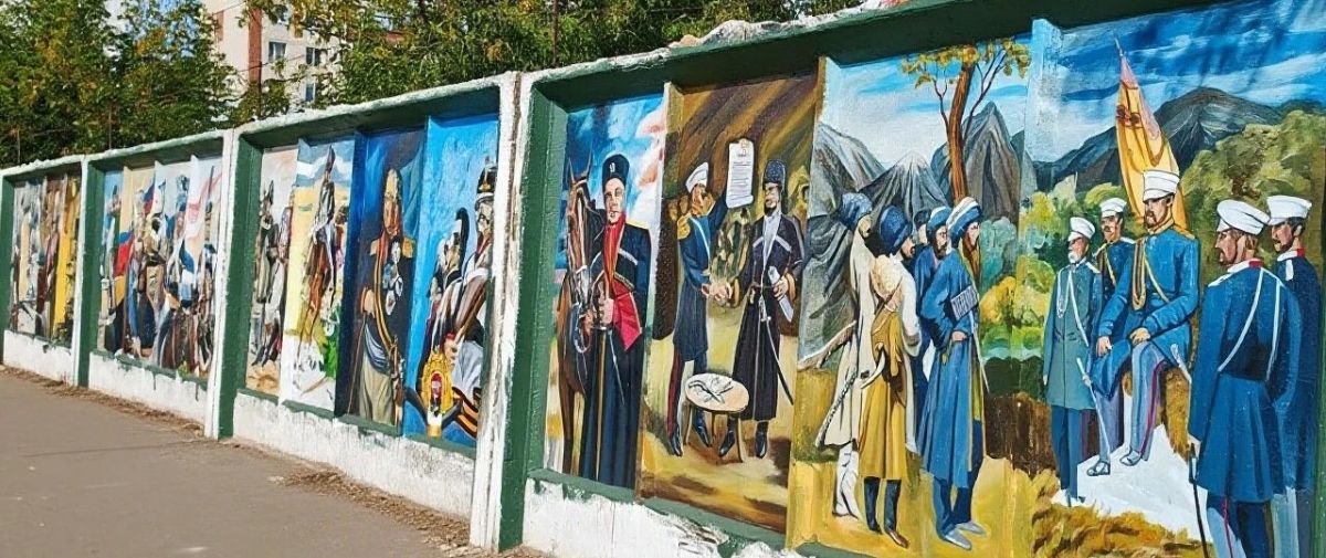 В Рузаевке появилась арт-галерея под открытым небом «Стена времени» В Рузаевке появилась арт-галерея под открытым небом «Стена времени»