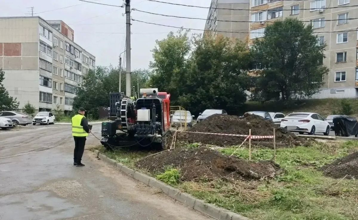В Саранске продолжается капитальный ремонт сетей водоснабжения в 4-м микрорайоне Северо-Востока В Саранске продолжается капитальный ремонт сетей водоснабжения в 4-м микрорайоне Северо-Востока