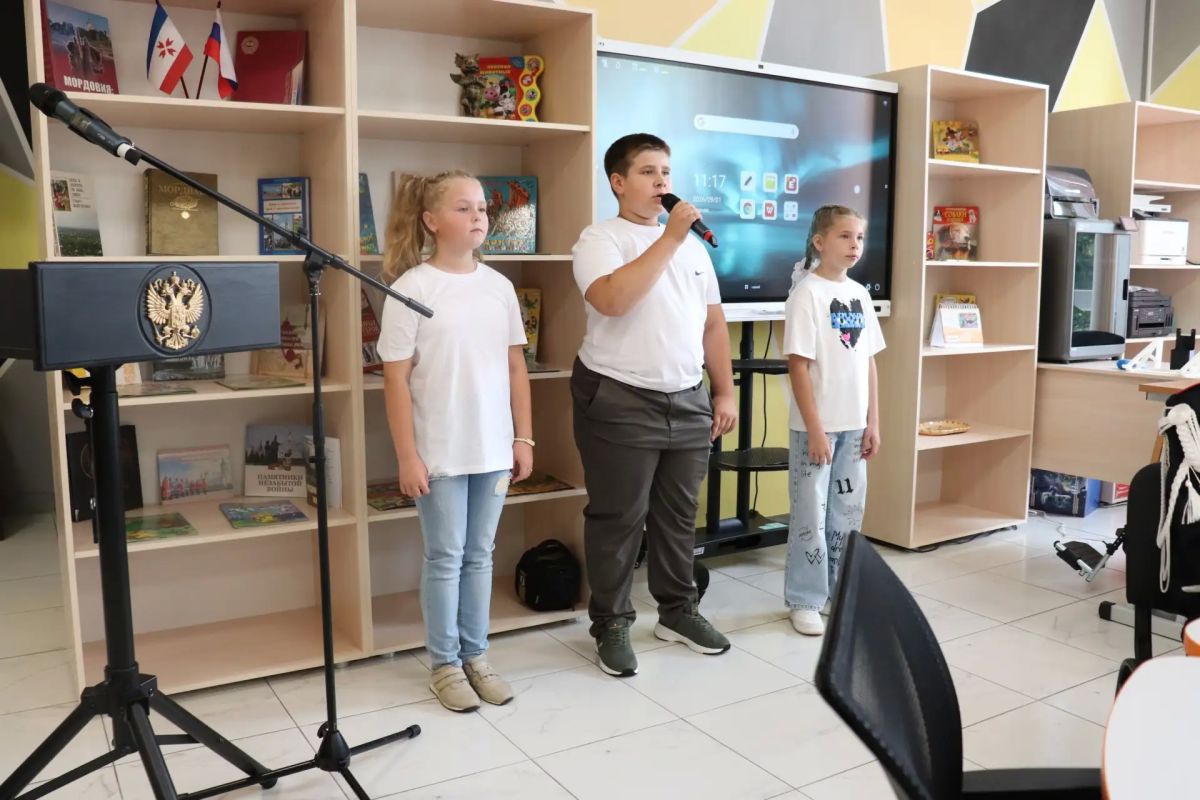1 сентября в Старошайговском районе произошло по-настоящему знаковое событие! В рамках федерального проекта «Семейные ценности и инфраструктура культуры» национального проекта «Семья» на базе Центра культуры торжественно... 1 сентября в Старошайговском районе произошло по-настоящему знаковое событие! В рамках федерального проекта «Семейные ценности и инфраструктура культуры» национального проекта «Семья» на базе Центра культуры торжественно...