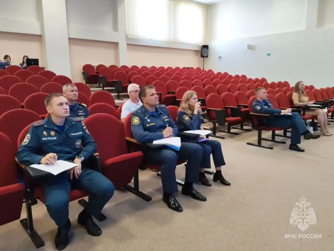 Подведены итоги творческого конкурса "Пишем сказку всей семьёй" Подведены итоги творческого конкурса "Пишем сказку всей семьёй"