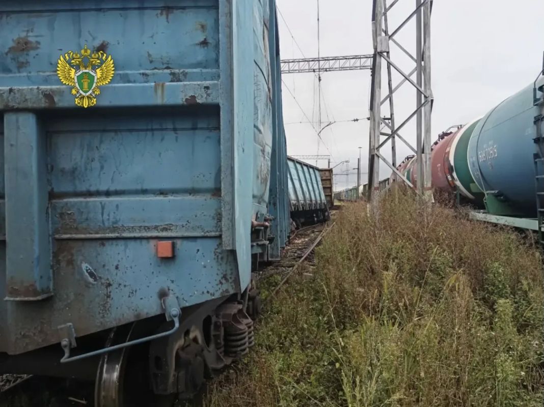 Мордовская транспортная прокуратура проверяет обстоятельства схода вагонов на станции Рузаевка Мордовская транспортная прокуратура проверяет обстоятельства схода вагонов на станции Рузаевка