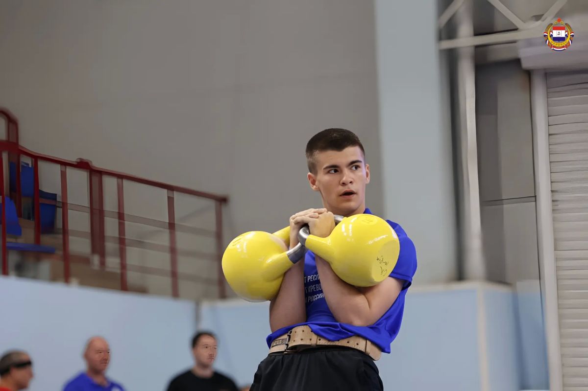 Сила, характер и память: чемпионат по гиревому спорту Сила, характер и память: чемпионат по гиревому спорту
