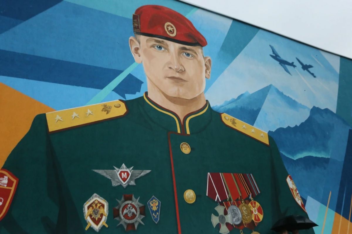 В Саранском электромеханическом колледже открыли мурал выпускнику, герою СВО Игорю Паничкину В Саранском электромеханическом колледже открыли мурал выпускнику, герою СВО Игорю Паничкину