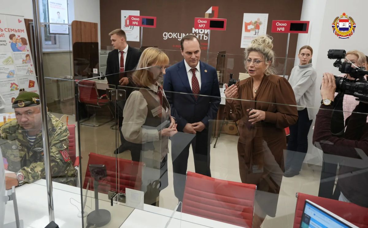 Все документы – рядом с домом: на Химмаше открылся филиал МФЦ Все документы – рядом с домом: на Химмаше открылся филиал МФЦ