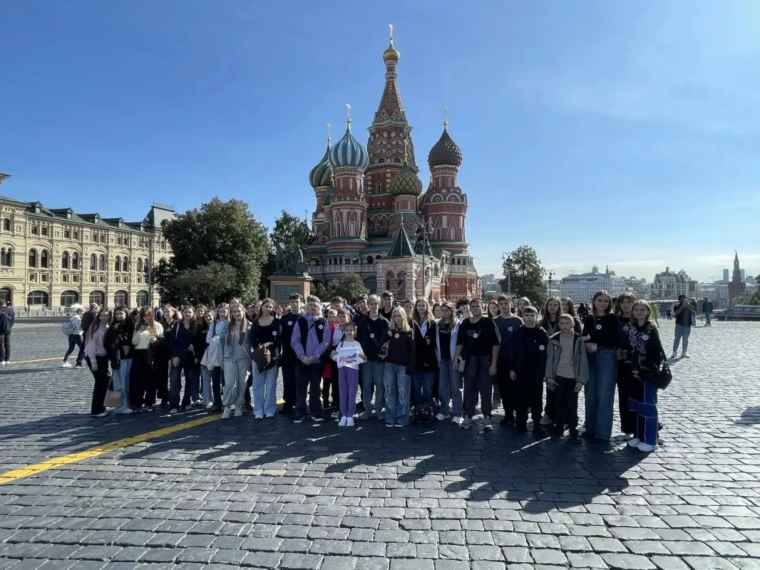 44 юных жителя Мордовии знакомятся с культурой и искусством Москвы