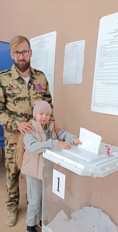 Артём Здунов: Искренняя благодарность всем, кто пришёл проголосовать за развитие страны и нашей любимой Мордовии В республике традиционно голосуют семьями, показываем хороший пример нашим детям Артём Здунов: Искренняя благодарность всем, кто пришёл проголосовать за развитие страны и нашей любимой Мордовии В республике традиционно голосуют семьями, показываем хороший пример нашим детям