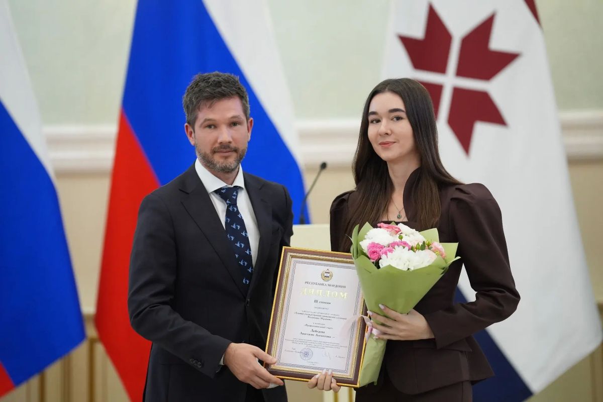 Состоялась церемония награждения по случаю Дня Конституции Республики Мордовия Состоялась церемония награждения по случаю Дня Конституции Республики Мордовия