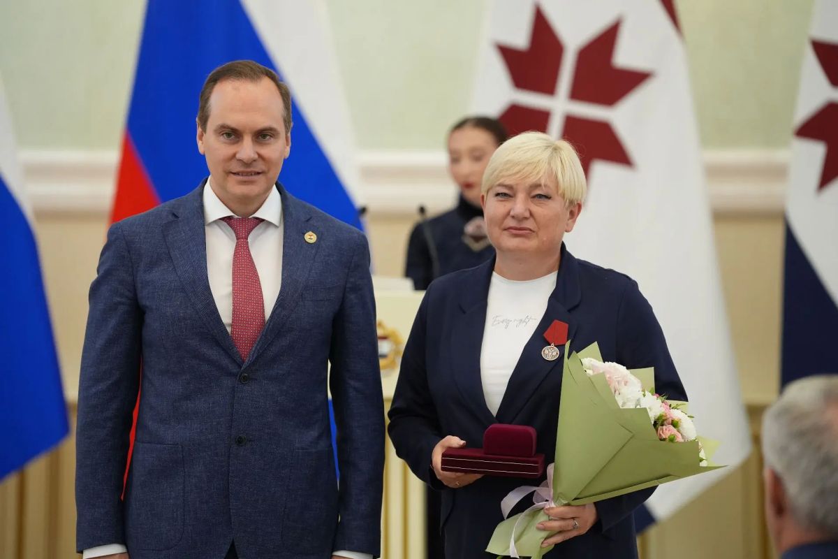 Состоялась церемония награждения по случаю Дня Конституции Республики Мордовия Состоялась церемония награждения по случаю Дня Конституции Республики Мордовия