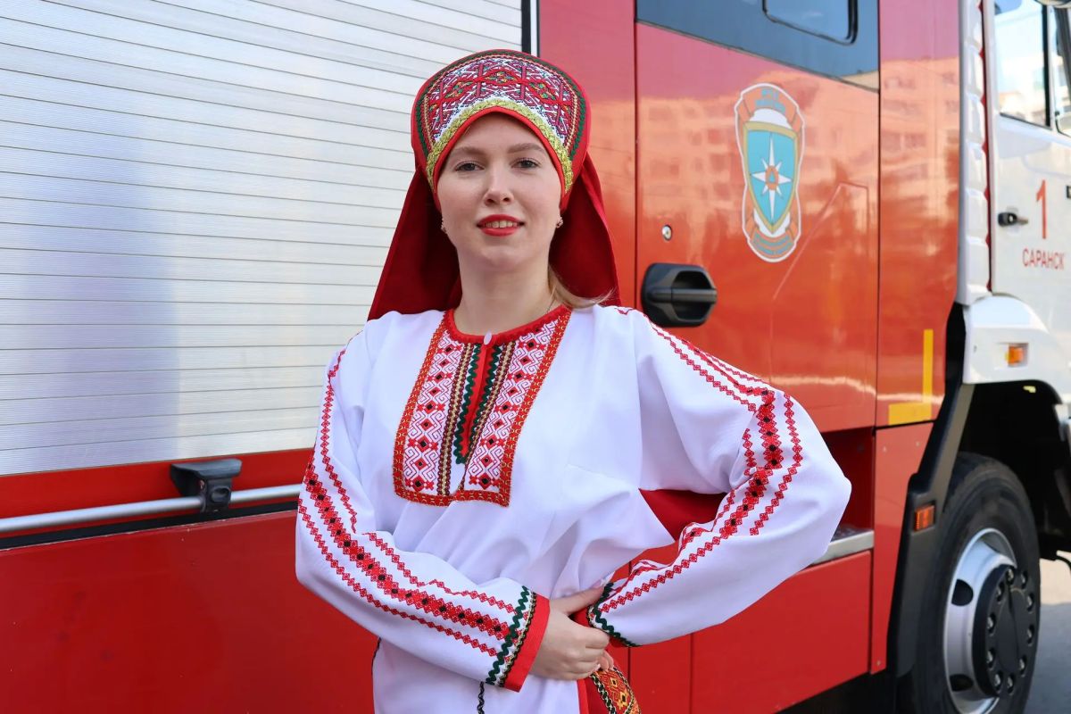 Члены Молодежного совета Главного управления МЧС России по Республике Мордовия приняли участие в фотоконкурсе «В узорах народных — характер героев», приуроченном ко Дню народного единства Члены Молодежного совета Главного управления МЧС России по Республике Мордовия приняли участие в фотоконкурсе «В узорах народных — характер героев», приуроченном ко Дню народного единства