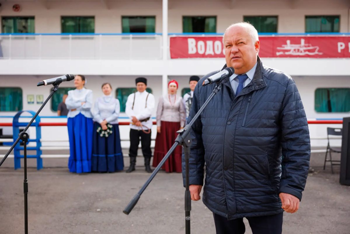 В Саратове стартовала XXV Международная этнокультурная экспедиция-фестиваль «Волга – река мира» В Саратове стартовала XXV Международная этнокультурная экспедиция-фестиваль «Волга – река мира»