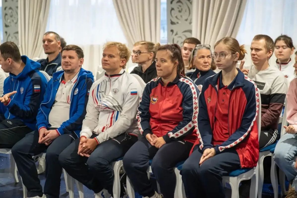 Мордовские шашисты разобрали «пьедестал» Кубка России в Костроме! Мордовские шашисты разобрали «пьедестал» Кубка России в Костроме!