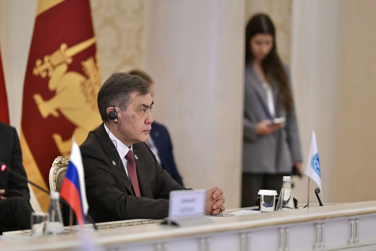 Подводя итоги заседания, Генпрокурор России подтвердил общность взглядов на стоящие перед странами угрозы и заинтересованность в их совместном преодолении Подводя итоги заседания, Генпрокурор России подтвердил общность взглядов на стоящие перед странами угрозы и заинтересованность в их совместном преодолении