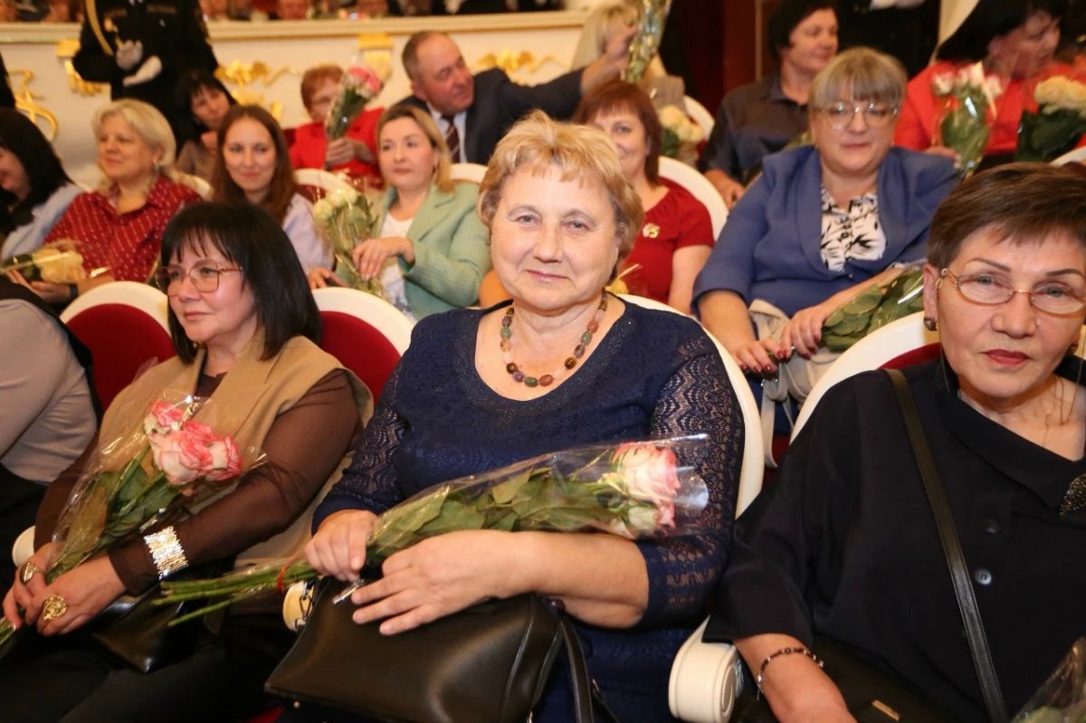 С Днём учителя, дорогие педагоги! С Днём учителя, дорогие педагоги!
