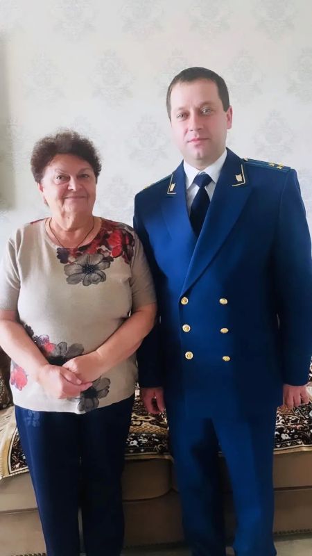 В РАМКАХ ВСЕРОССИЙСКОГО МЕСЯЧНИКА ПОЖИЛЫХ ЛЮДЕЙ РАЙОННЫЕ ПРОКУРОРЫ ВСТРЕТИЛИСЬ С ВЕТЕРАНАМИ ПРОКУРАТУРЫ МОРДОВИИ В РАМКАХ ВСЕРОССИЙСКОГО МЕСЯЧНИКА ПОЖИЛЫХ ЛЮДЕЙ РАЙОННЫЕ ПРОКУРОРЫ ВСТРЕТИЛИСЬ С ВЕТЕРАНАМИ ПРОКУРАТУРЫ МОРДОВИИ