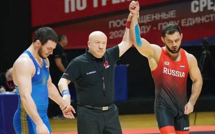 Мордовские мастера греко римской борьбы ярко заявили о себе на XXXIII Всероссийском турнире памяти Евгения и Сергея Артюхиных, который прошёл в Тамбове