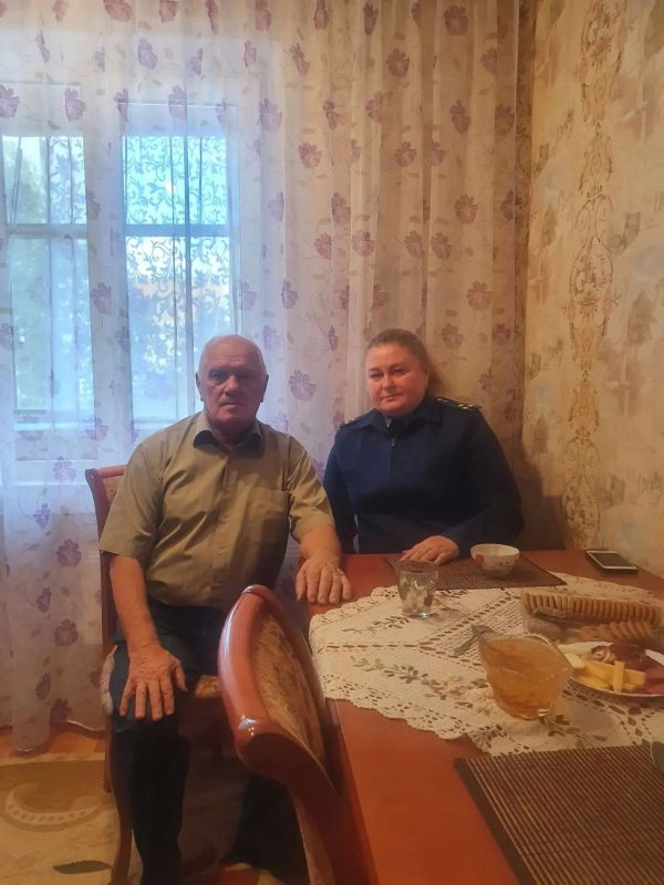 В РАМКАХ ВСЕРОССИЙСКОГО МЕСЯЧНИКА ПОЖИЛЫХ ЛЮДЕЙ РАЙОННЫЕ ПРОКУРОРЫ ВСТРЕТИЛИСЬ С ВЕТЕРАНАМИ ПРОКУРАТУРЫ МОРДОВИИ В РАМКАХ ВСЕРОССИЙСКОГО МЕСЯЧНИКА ПОЖИЛЫХ ЛЮДЕЙ РАЙОННЫЕ ПРОКУРОРЫ ВСТРЕТИЛИСЬ С ВЕТЕРАНАМИ ПРОКУРАТУРЫ МОРДОВИИ