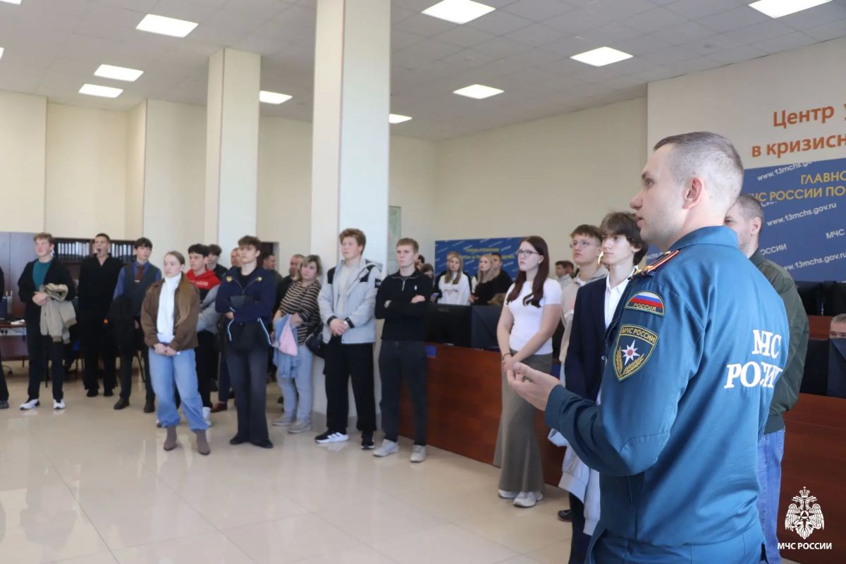 День открытых дверей!. Главное управление МЧС России по Республике Мордовия открыло свои двери... День открытых дверей!. Главное управление МЧС России по Республике Мордовия открыло свои двери...
