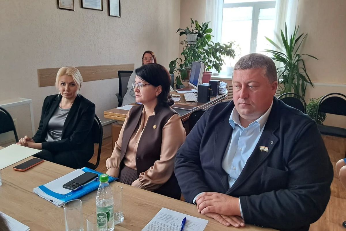 Депутатам представлены кандидаты на должности в Совете Федерации и Правительстве республики Депутатам представлены кандидаты на должности в Совете Федерации и Правительстве республики